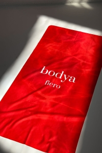 bodya ręcznik z mikrofibry czerwony