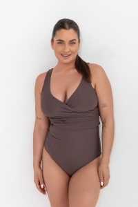 góra od stroju typu wrap zdjęcie na modelce kolor volcano