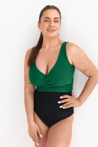 góra od stroju typu wrap zdjęcie na modelce kolor zielony