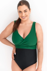 góra od stroju typu wrap zdjęcie na modelce kolor zielony