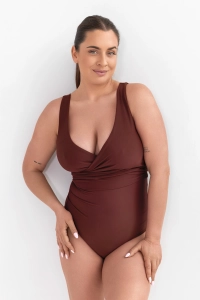 góra od stroju typu wrap zdjęcie na modelce kolor brązowy