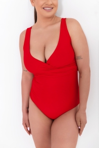 góra od stroju typu wrap zdjęcie na modelce kolor czerwony