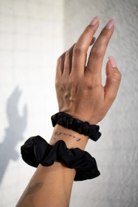 frotka-do-wlosow-gumka-scrunchie-mini-6.webp