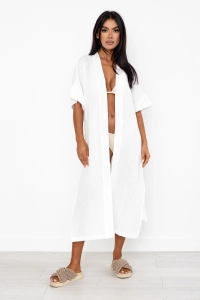 kimono-muslinowe-na-plaze-17.webp