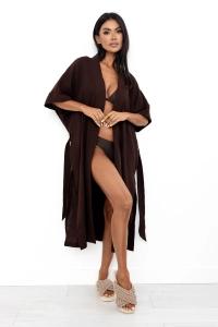 kimono-muslinowe-na-plaze-czekoladowe-3.webp