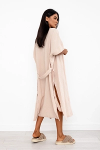 kimono-muslinowe-na-plaze-5.webp