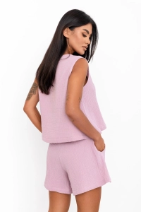 komplet-muslinowy-top-bez-rekawow-i-szorty-32.webp