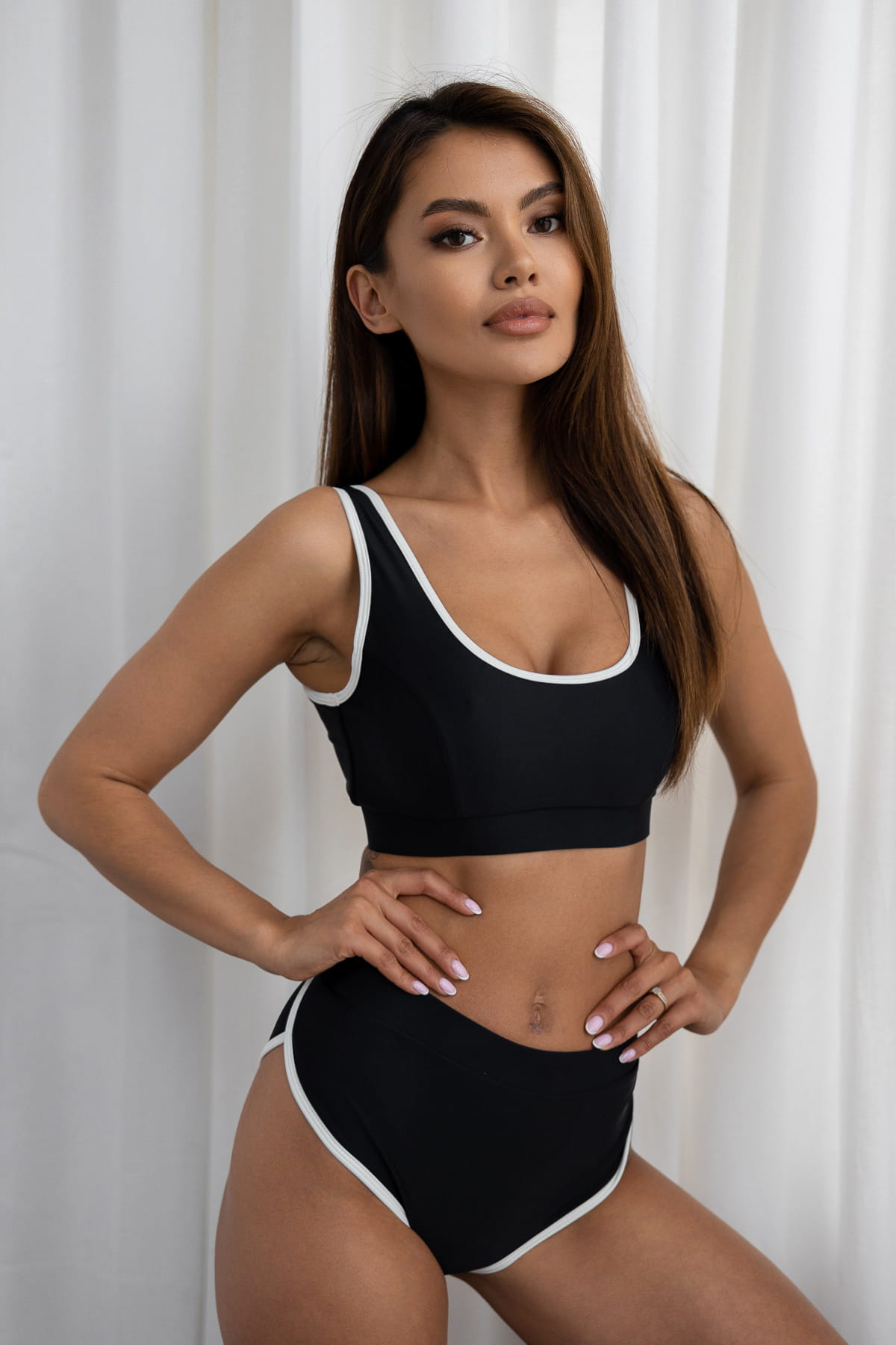 Onda Nero - góra od bikini sportowa czarny 