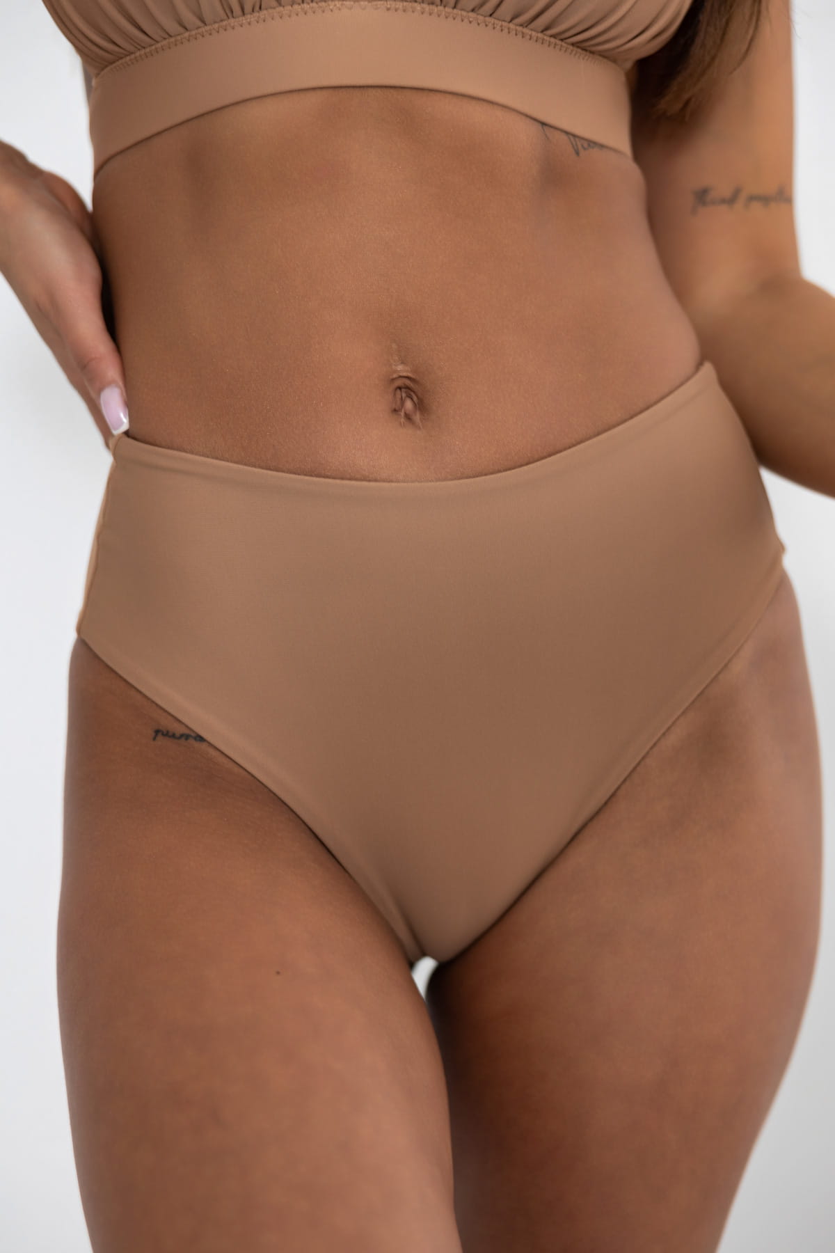 High waist Nude - dół od bikini wysoki stan figi cielisty 