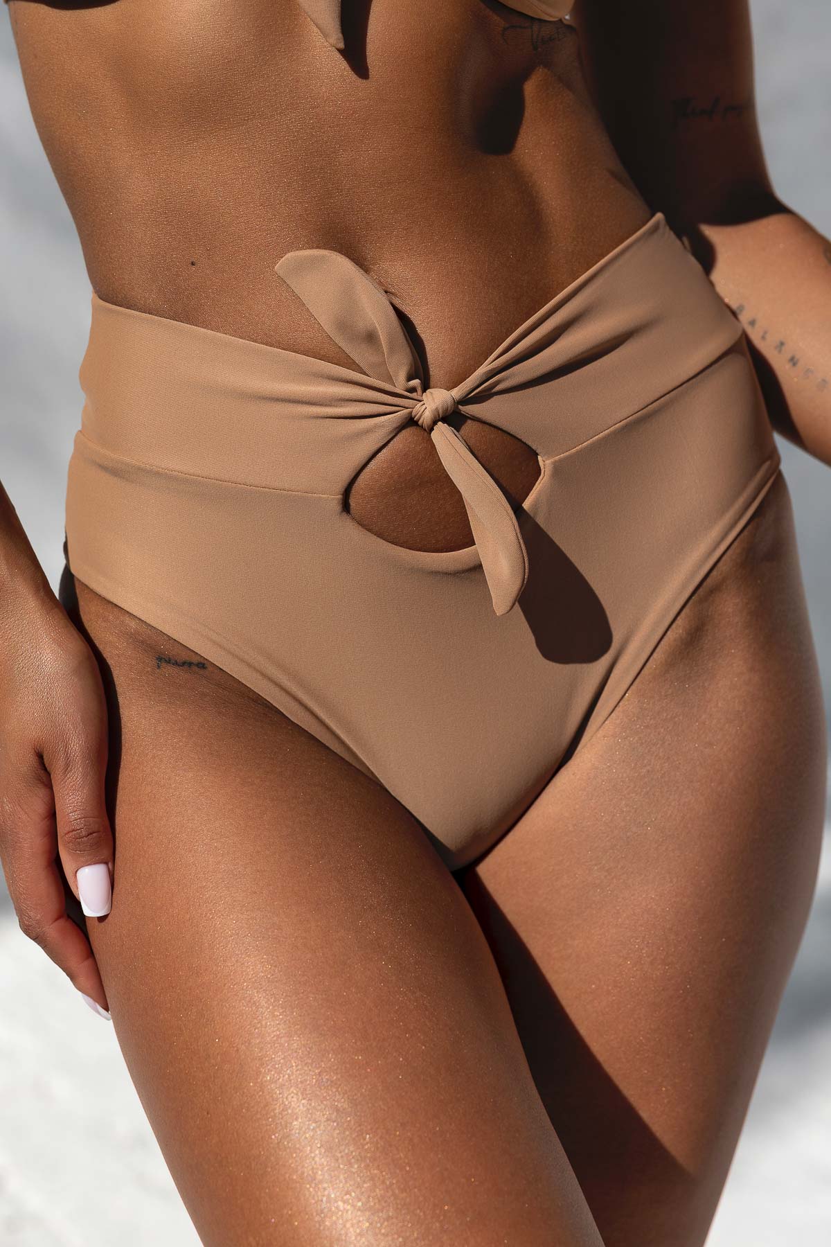 Isla Nude - dół od bikini wysoki stan cielisty