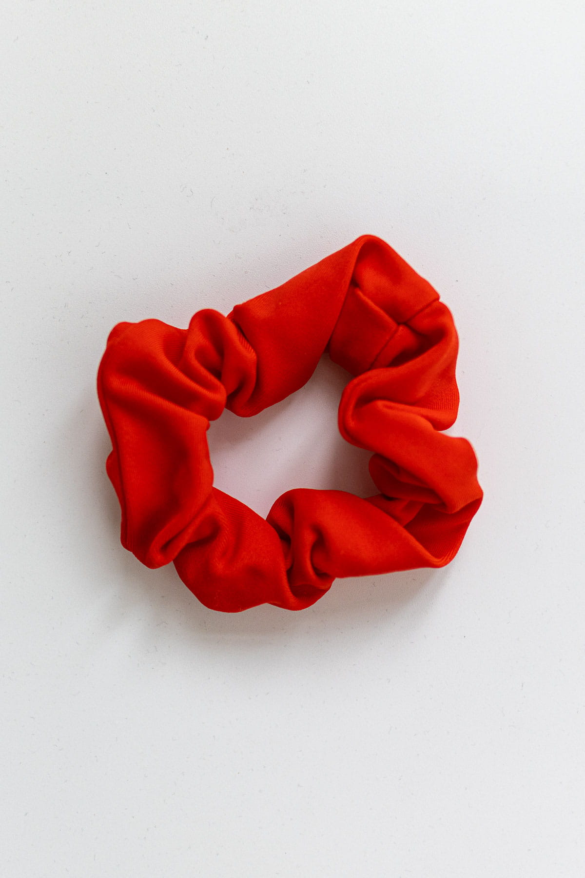 Gumka do włosów scrunchie czerwony fiero