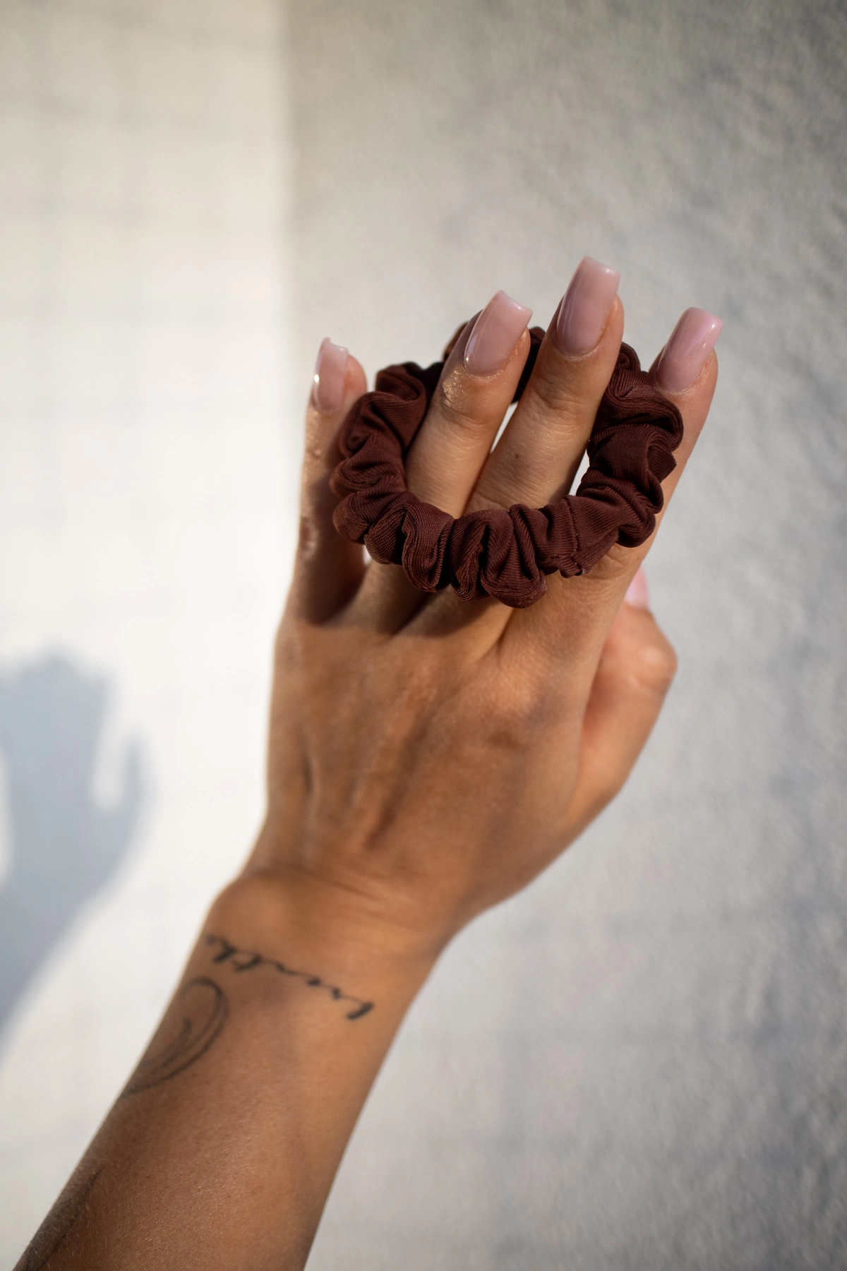 Gumka do włosów mini scrunchie choco