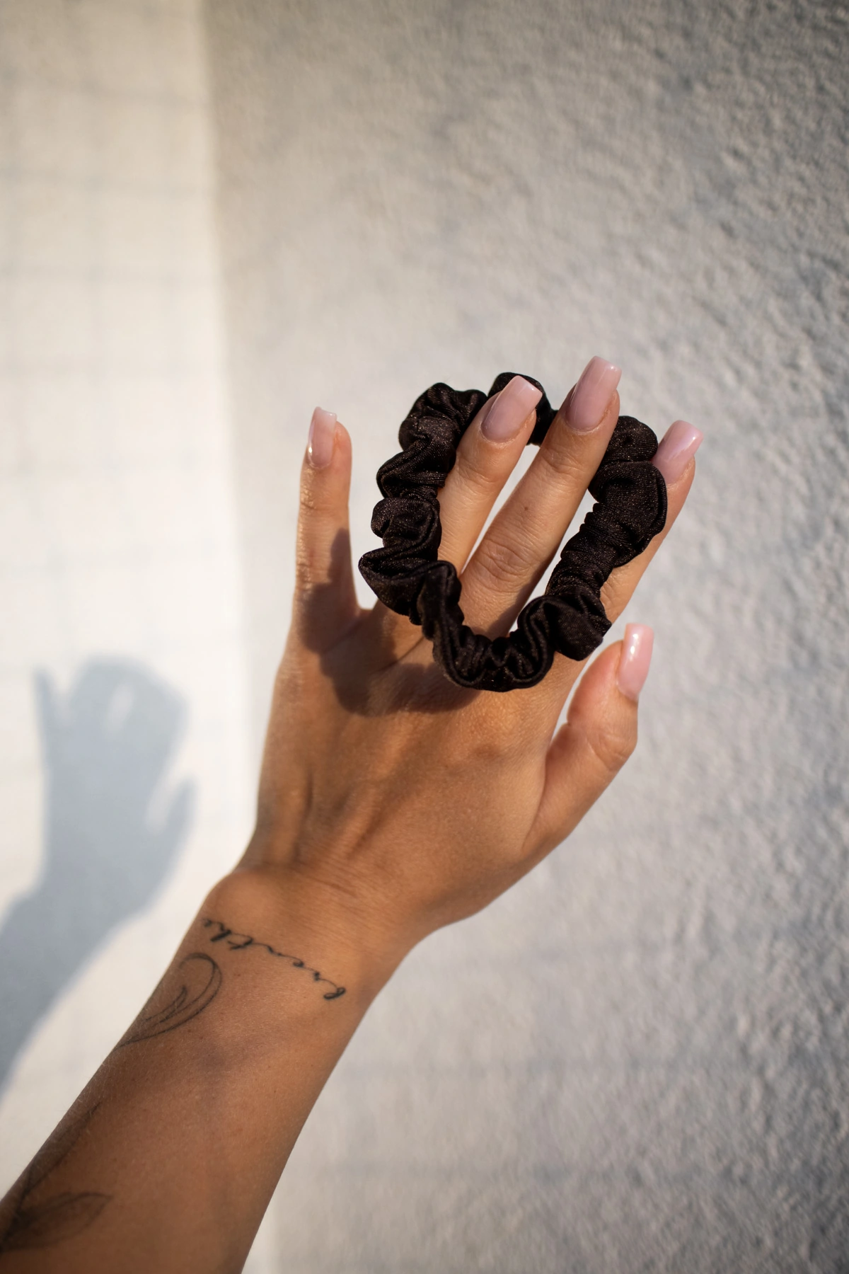 Gumka do włosów mini scrunchie brązowy espresso