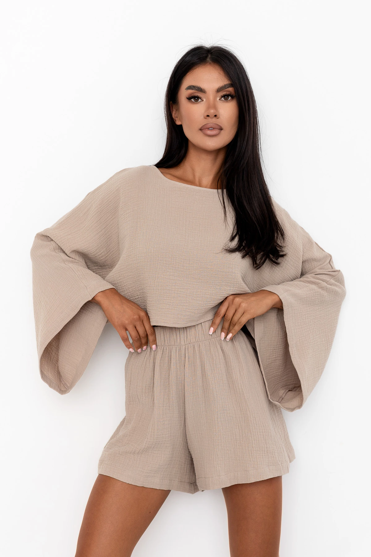 Alba - bluzka z długim rękawem typu crop top oversize piaskowy