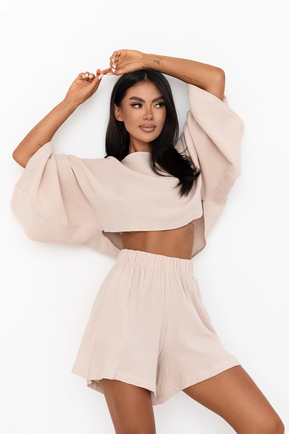 Alba - bluzka z długim rękawem typu crop top oversize kremowy